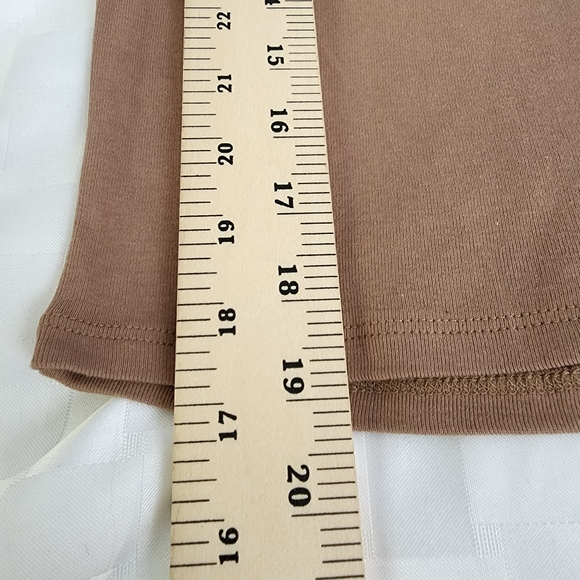 Homegirl Society Utah National Park Zion Graphic Brown Cropped Tee Size L NWT - Picture 5 of 5